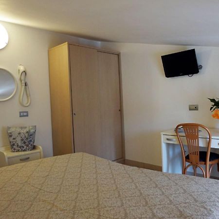 Accettura Hotel Croccia מראה חיצוני תמונה