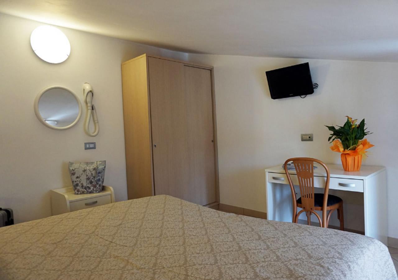 Accettura Hotel Croccia מראה חיצוני תמונה